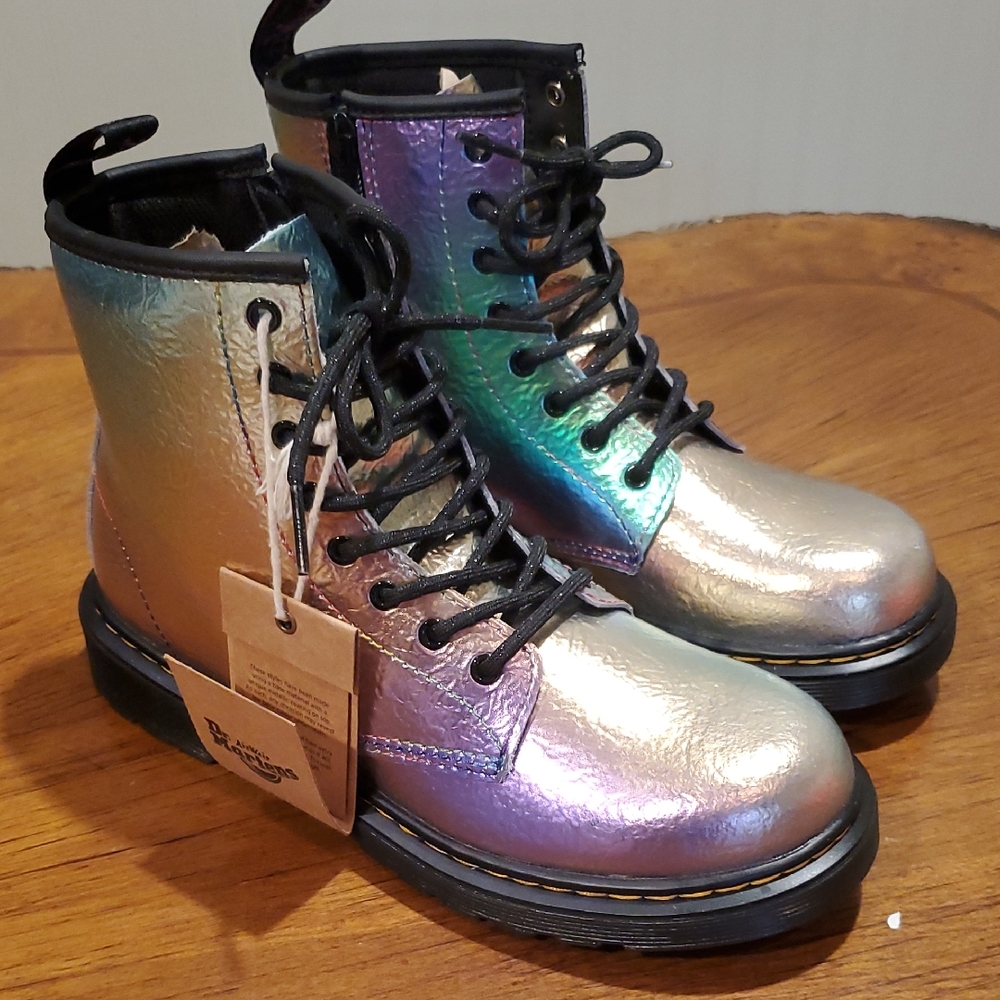 NWT Dr Martens Crinkle Leather Rainbow Holographic 1460J Boots